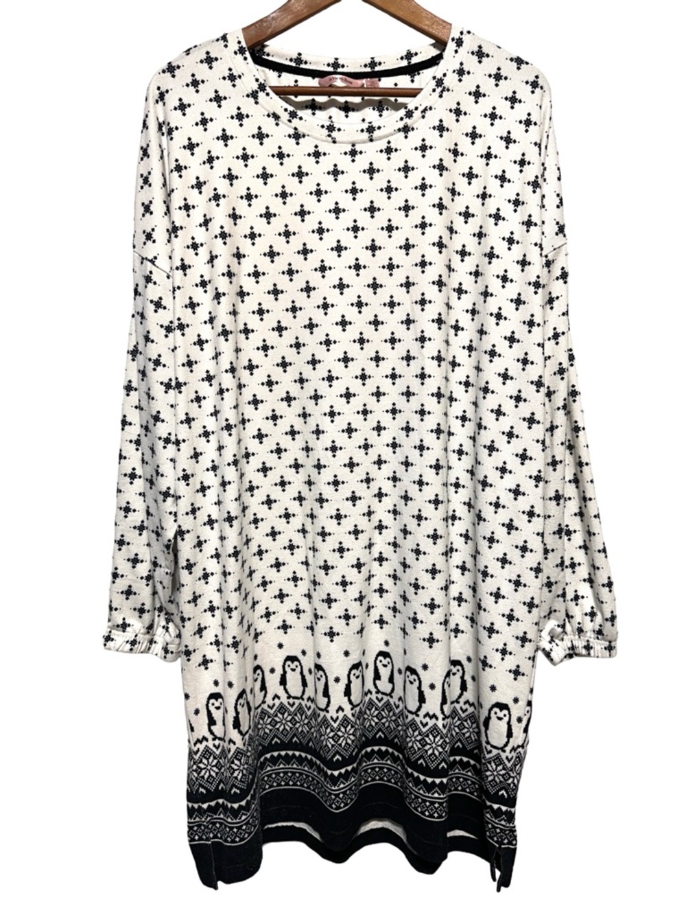 LA VIE EN ROSE Penguin Nordic Fair Isle Winter Cozy Lounge Nightdress